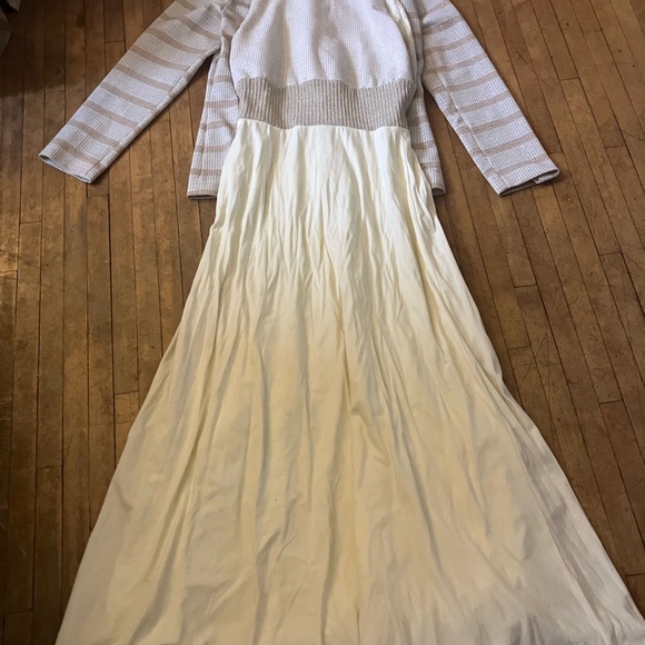 Elegant Cream and Gold Maxi Dress. Vintage Morton Myles. Dress and jacket - Picture 6 of 8